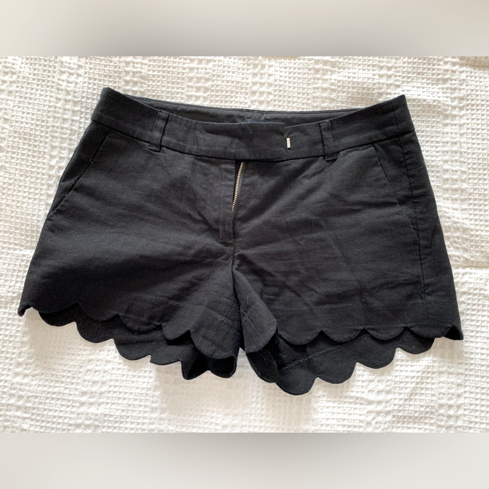 J. Crew Factory black scalloped shorts 4” short size 6